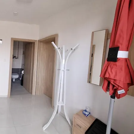 I&v - Adults Only 公寓式酒店 3*