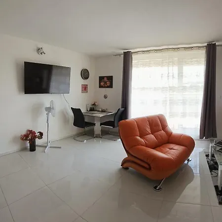 Apartmanhotel I&v - Adults Only 3*