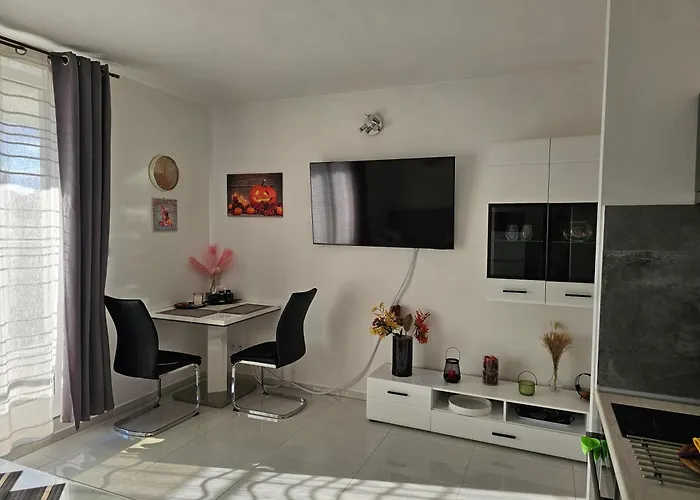 Lägenhetshotell I&v - Adults Only 3*